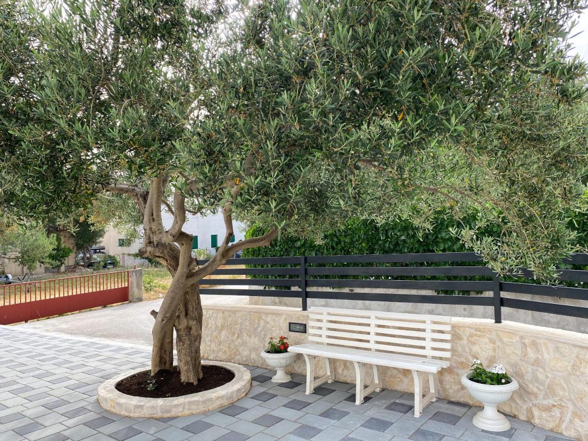 ז'אבוריץ' Apartments Pulic מראה חיצוני תמונה